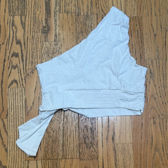 FREE PEOPLE Carmen One Shoulder White Crop Top Toe size Large - Picture 3 of 4